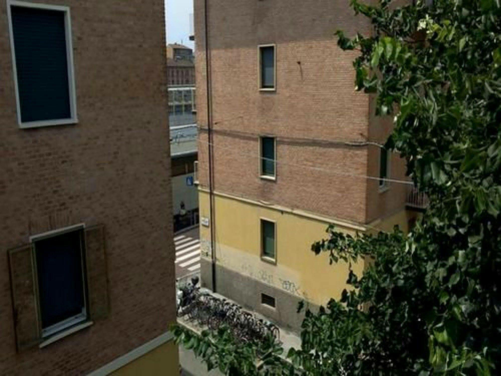 볼로냐 Stazione Centrale B&B 외부 사진
